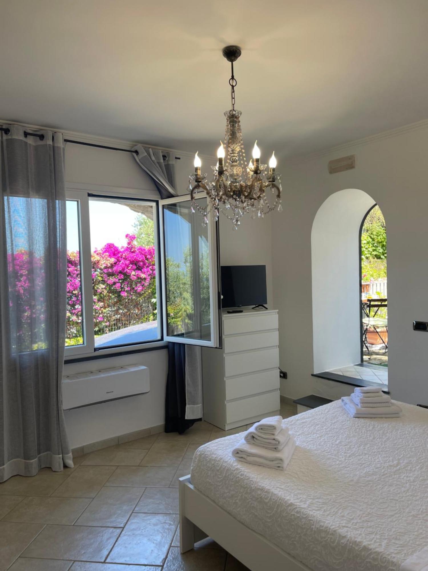 Villa Valentina Suite Маса Лубрензе Екстериор снимка