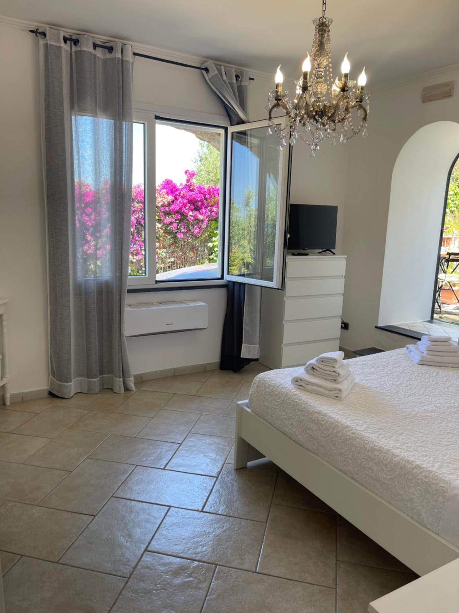 Villa Valentina Suite Маса Лубрензе Екстериор снимка