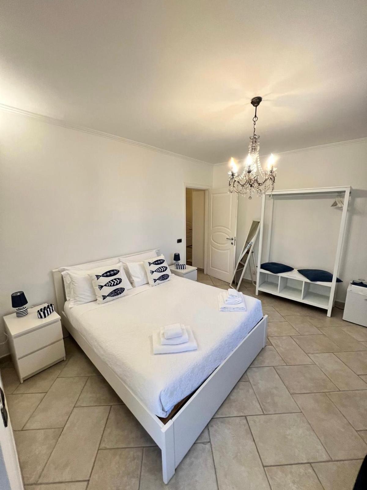 Villa Valentina Suite Маса Лубрензе Екстериор снимка